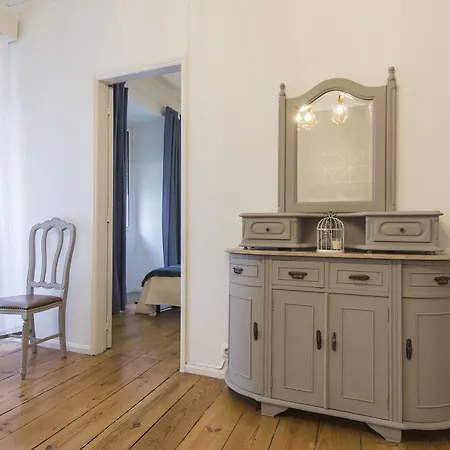 Apartament Universal *